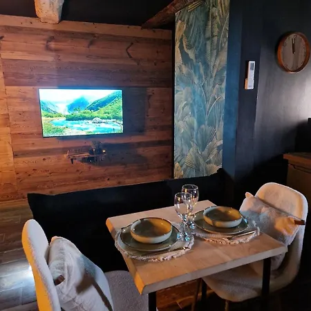 Apartmán La Jacuzzi Tornac